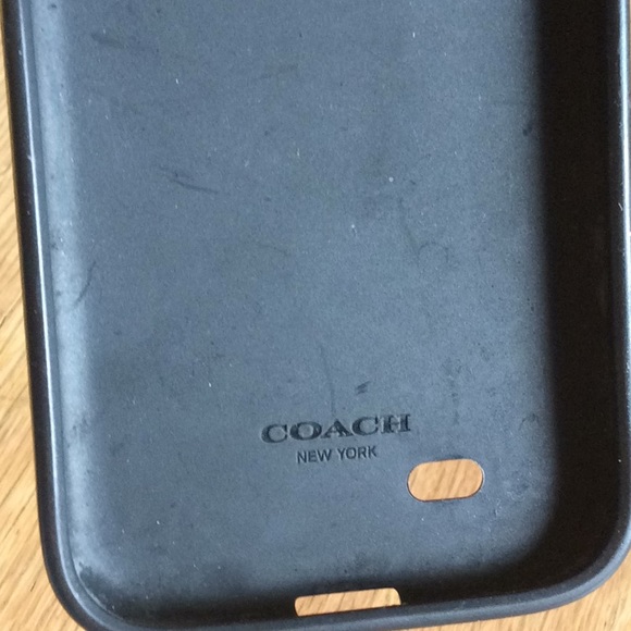 Coach Cheetah print phone cover EUC - Picture 3 of 3